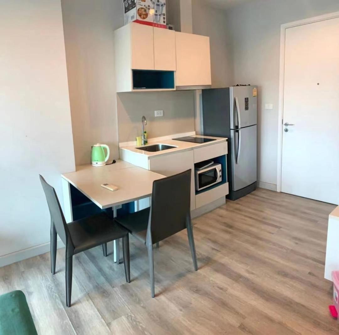 Centric Sea Pattaya Bed & Breakfast Екстериор снимка